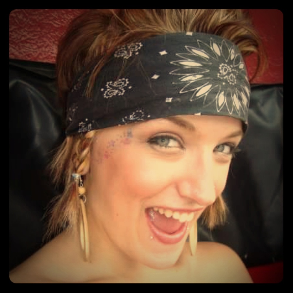 Meet your Posher, Courtney